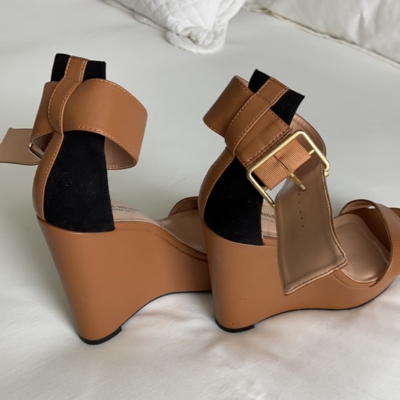 Julianne Hough wedge heels - Picture 6 of 8